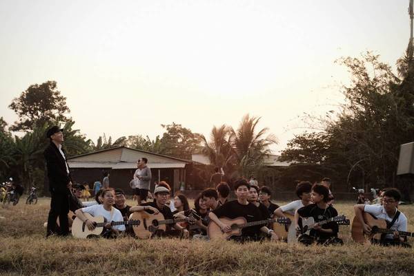 Một buổi chiều hoàng hôn siêu chill cùng đại gia đình SuSe Phương